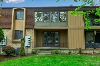 Building Photo - 130 Groton Dr