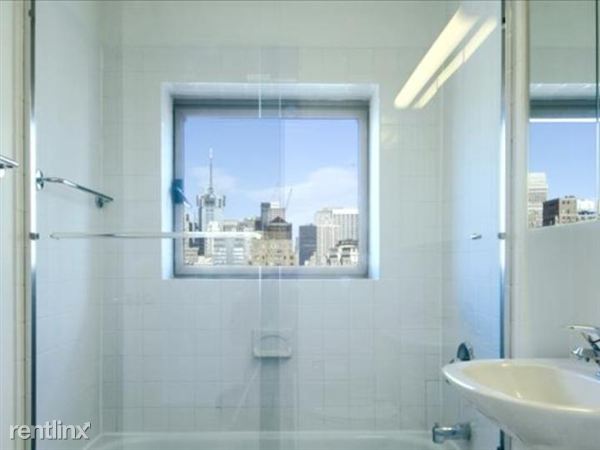 Building Photo - 620 W 42nd St