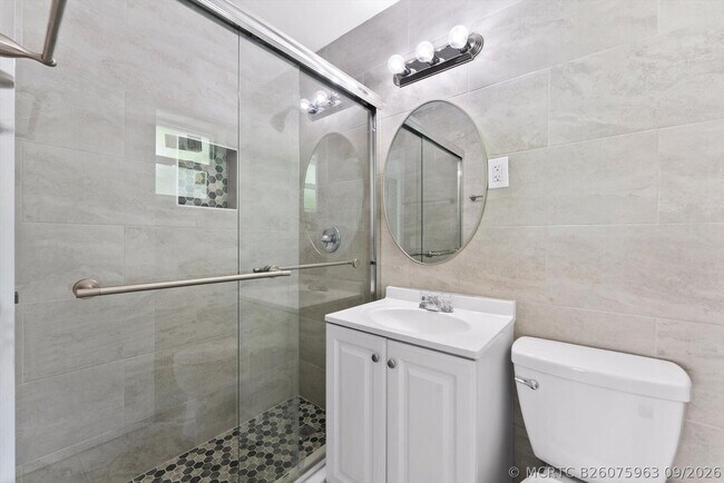 Foto del edificio - 1632 NE 4th Pl