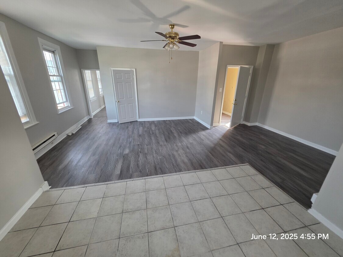 Foto principal - 2703 Kirkbride St