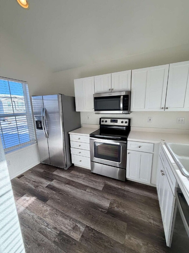 Photo - *LIMITED TIME OFFER!* Secure your move-in before December 31, 2025, and enjoy a $1,000 discount o... Apartment