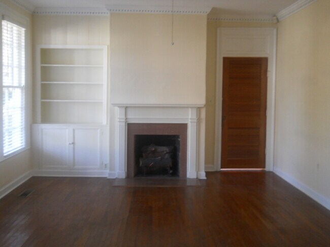 Building Photo - Great home near VSU!