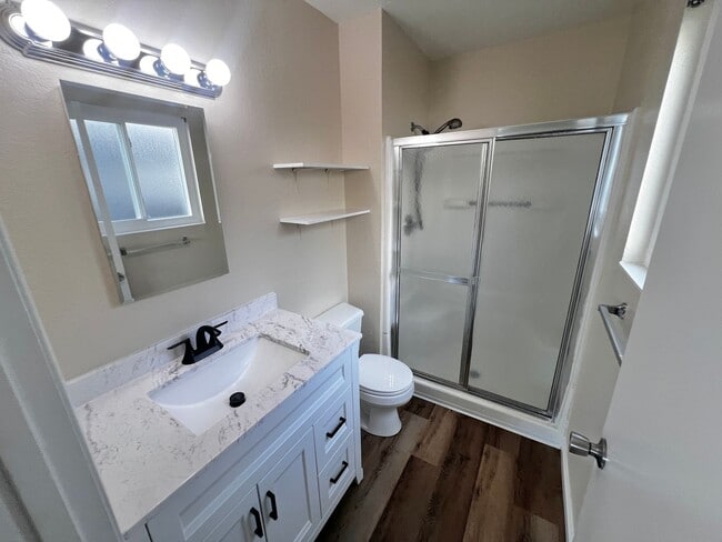 Foto del edificio - East Petaluma Four Bedroom Home