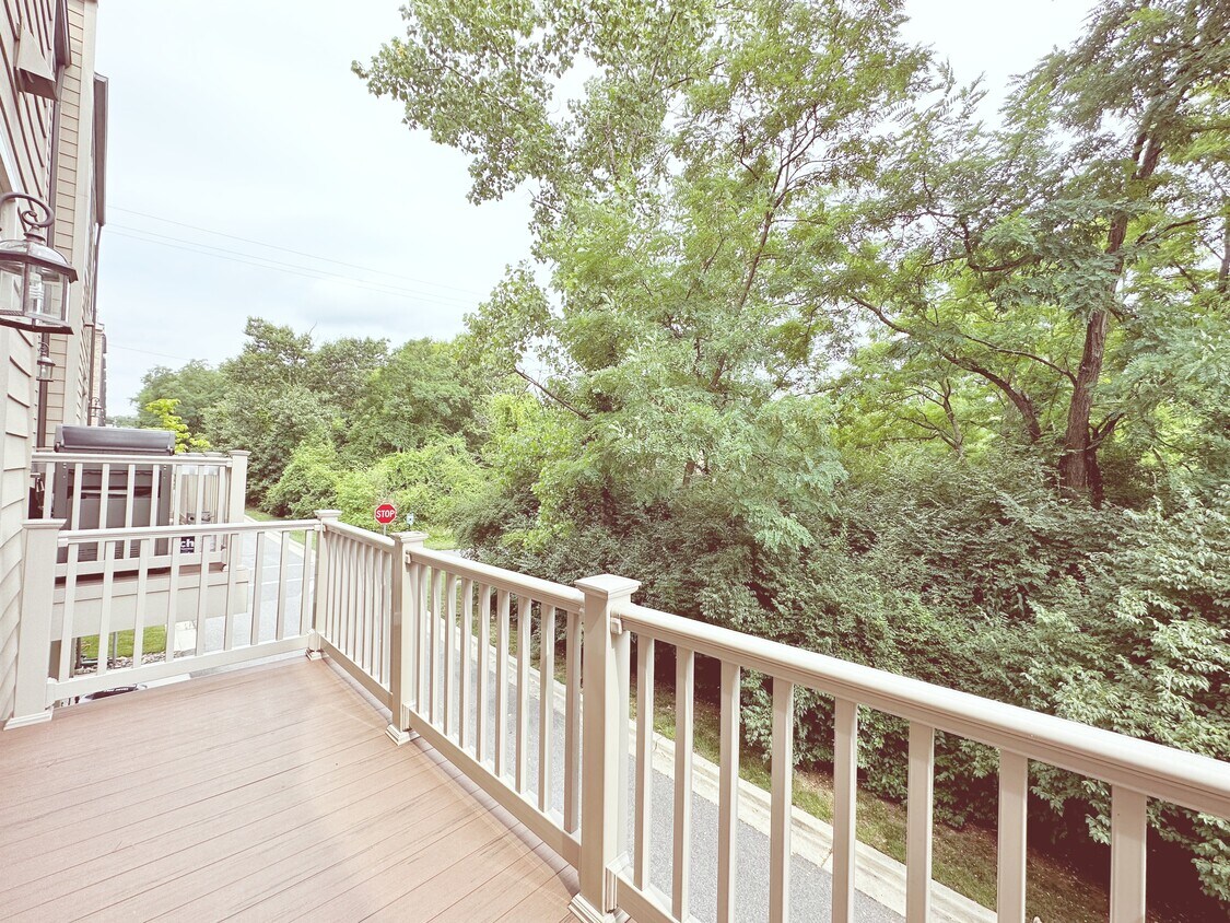 4704 Woodberry St, Riverdale, MD 20737 Townhome Rentals in Riverdale