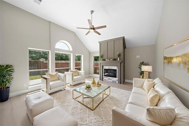 Foto del edificio - 2619 Cedarmoor Ct