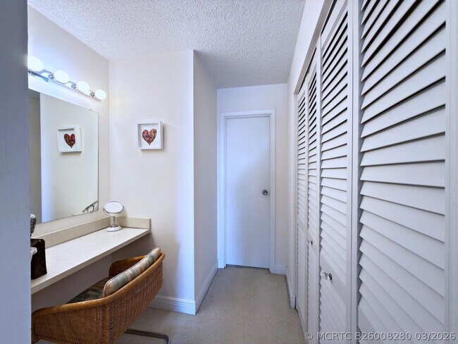 Foto del edificio - 3546 S Ocean Blvd