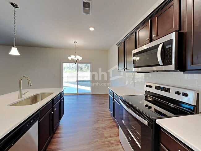 Building Photo - 128 Keyser Dr