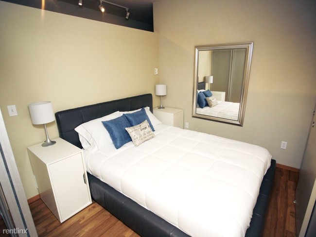 Foto del edificio - 1 br, 1 bath - 1401 Park Ave