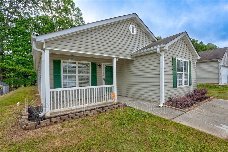 1662 Hallmark Hills Dr, Griffin, GA 30223 House Rental in Griffin, GA