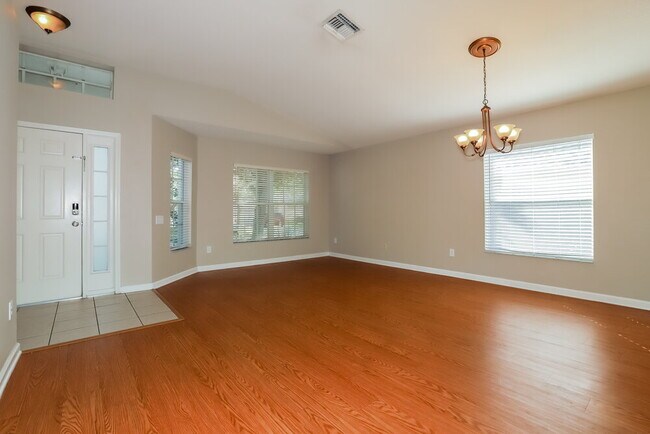 Foto del edificio - 11424 Misty Isle Ln