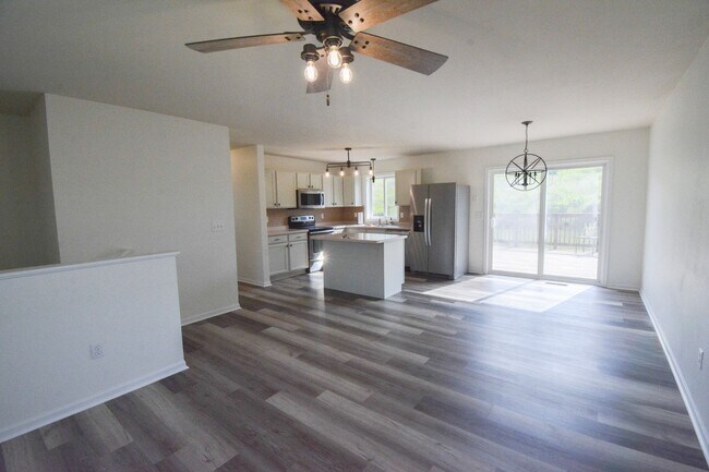 Foto del edificio - Recently Renovated 4 Bed, 2 Bath Home for ...