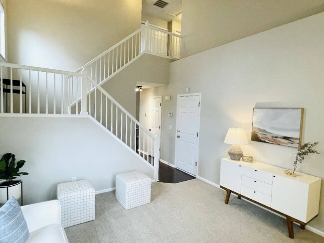 Building Photo - 2446 S Gibralter Way