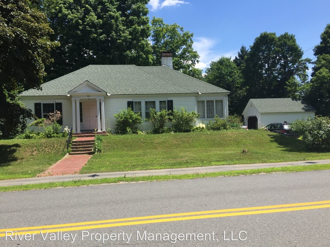 Primary Photo - 3 br, 1.5 bath House - 52 Church St