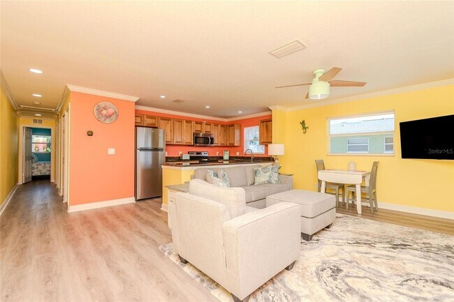 Foto del edificio - 5605 Shore Blvd S