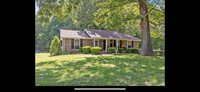Building Photo - 1820 Whispering Hills Trl