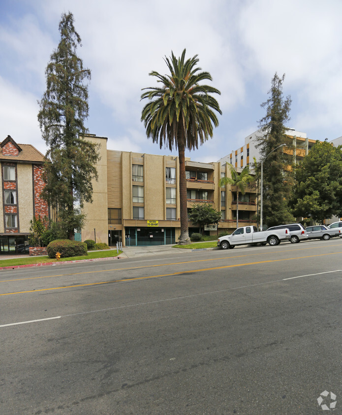 Building Photo - Lafayette Park Apartments