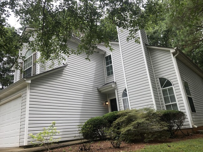 Building Photo - 1403 Chasewind Ct