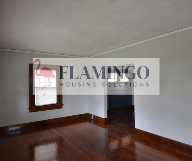 Foto del edificio - 565 Kenwood Ave