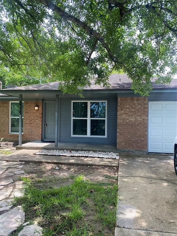 Foto principal - 2335 Florence St