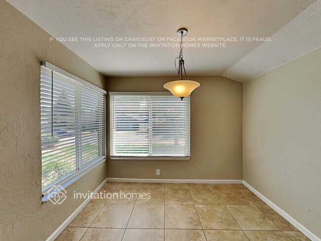 Building Photo - 8837 Sunnybrook Ln