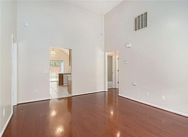 Foto del edificio - 524 Lisa Carol Dr