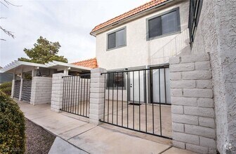 Building Photo - 1133 Willow Tree Dr