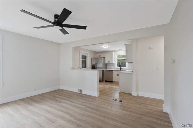 Building Photo - 117 Edden Ln