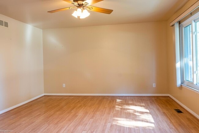 Building Photo - 14323 Mary Grove Dr