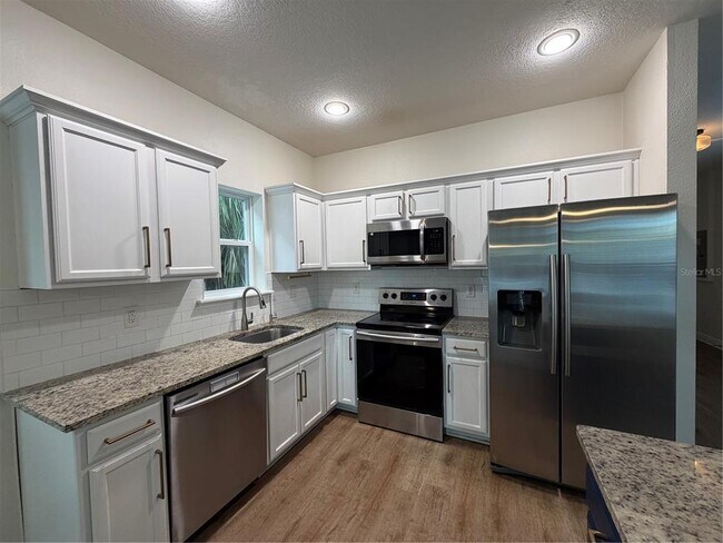 Foto del edificio - 1736 W Walnut St