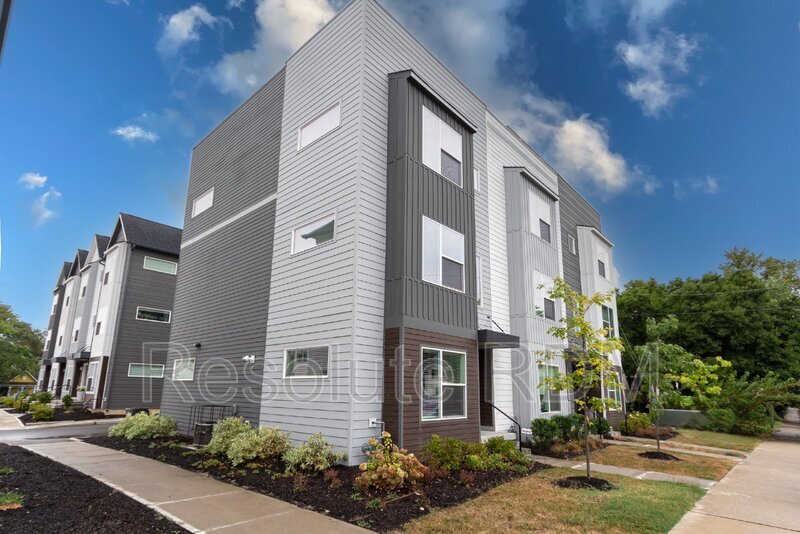 Foto principal - 1010 Sterling St
