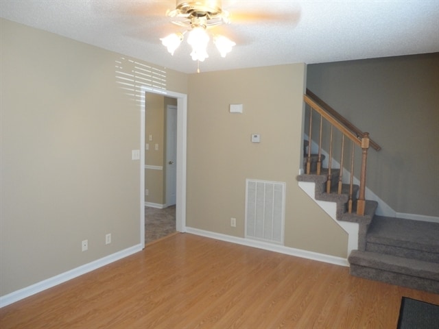 Foto del edificio - 1218 Olive Branch Rd