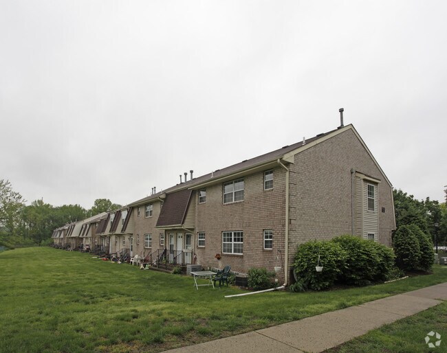 Lamberts Mill Village Apartments in Scotch Plains, NJ