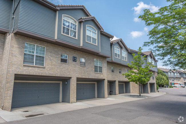 Building Photo - Isabella Apartment Homes