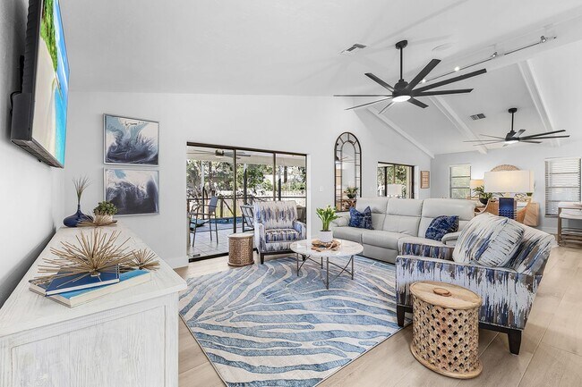 Foto del edificio - 663 110th Ave N