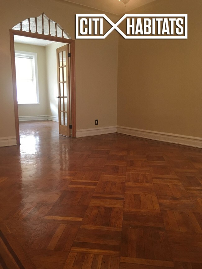 Building Photo - 129 E 52nd St