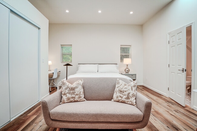 Foto del edificio - 506 N Sierra Dr