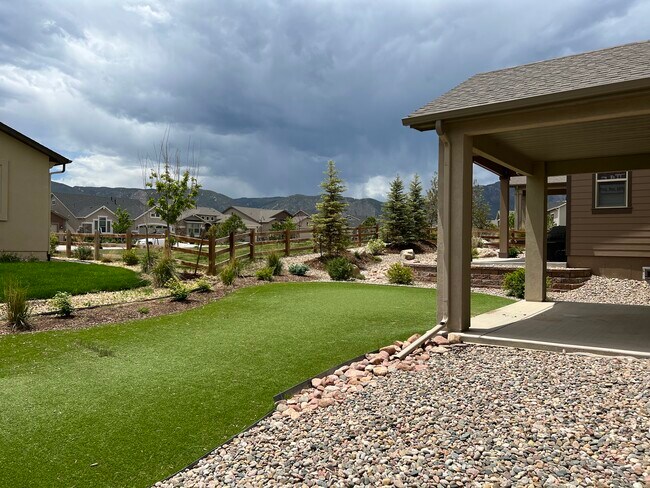 Building Photo - 15702 Lake Mist Dr