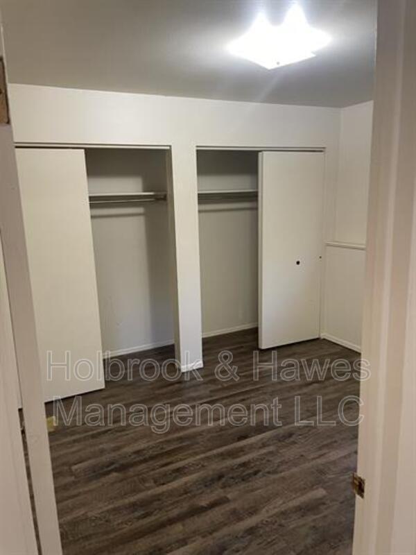 Foto del edificio - 225 N Sherwood St