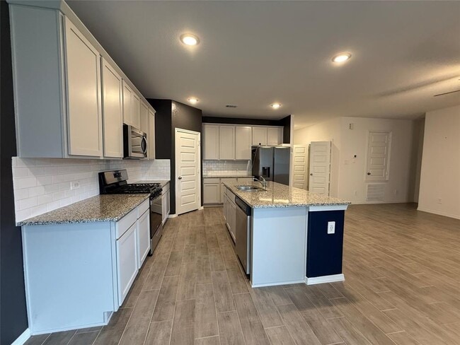 Building Photo - 9678 Caney Trails Rd