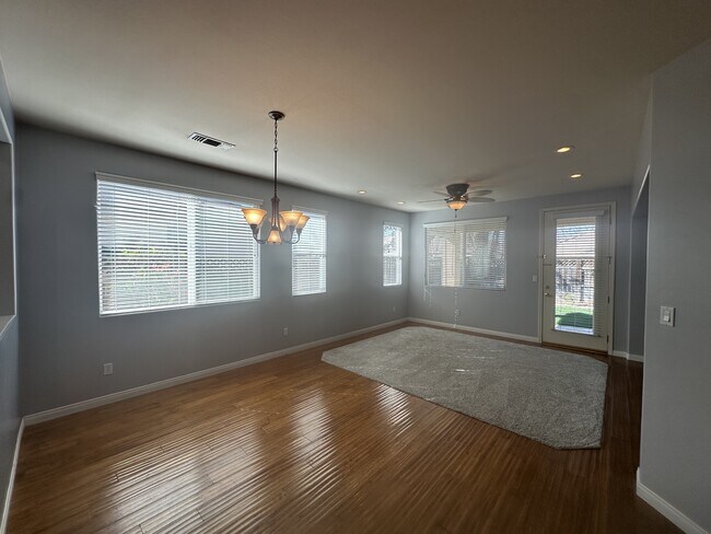 Building Photo - 11714 Morgan Hill Dr