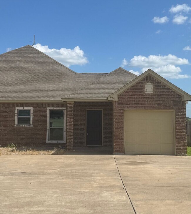 Foto del edificio - COMING SOON! Brock ISD - Lawncare Included
