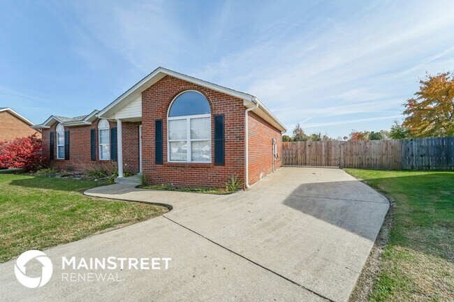 Foto del edificio - 8205 Krystle Ridge Pl