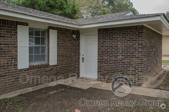 Building Photo - 522 Glade Park Dr