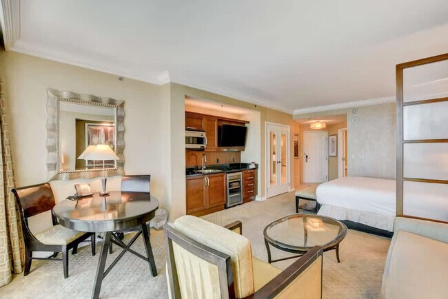 Building Photo - 145 E Harmon Ave