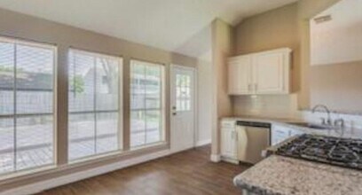 Building Photo - 15827 Roxton Ridge Dr