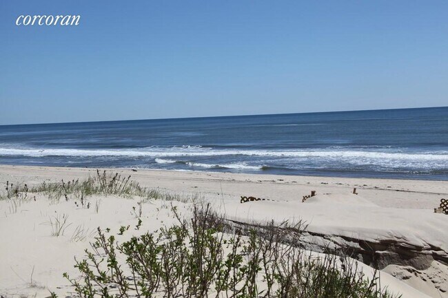Building Photo - 171 Old Montauk Hwy