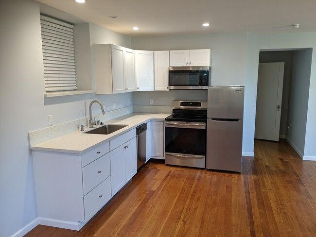 Brand New Unit - 4007 Bayview Ave