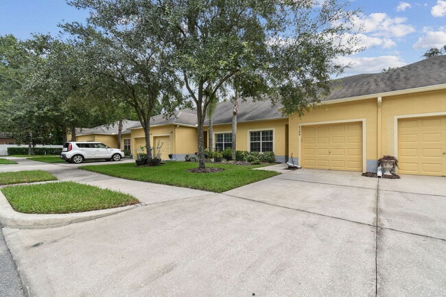 Photo - 6348 Linda Lou Ln Townhome