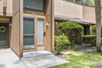 Building Photo - 14 Oakmont Ct