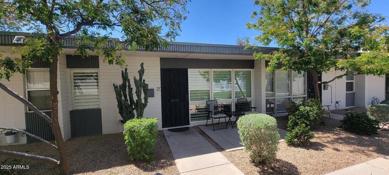 Foto principal - 7720 E Heatherbrae Ave